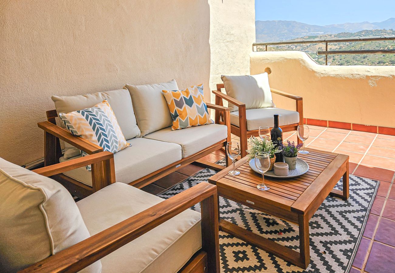 Terraced House in Mijas Costa - 2 bedroom townhouse with roof terrace