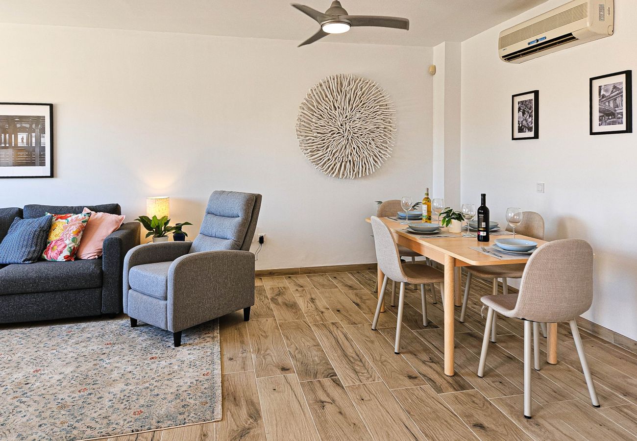 Terraced House in Mijas Costa - 2 bedroom townhouse with roof terrace