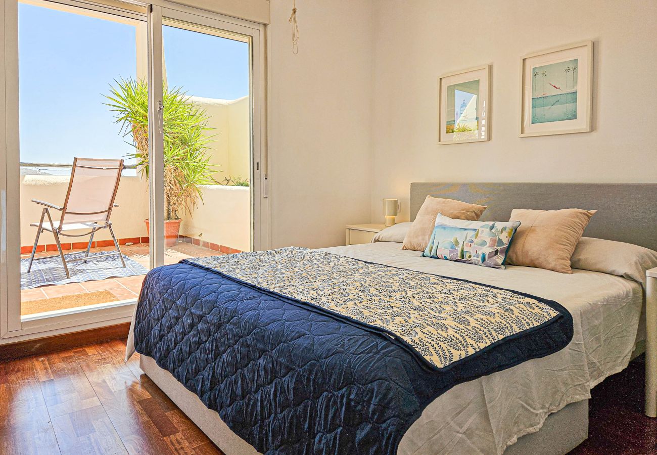 Terraced House in Mijas Costa - 2 bedroom townhouse with roof terrace