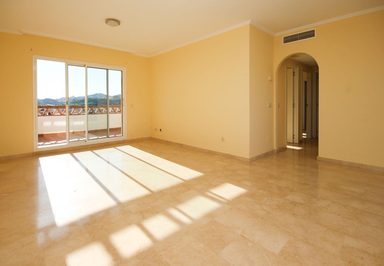Apartment in Mijas Costa - Three bedroom penthouse with terrace Mijas Golf