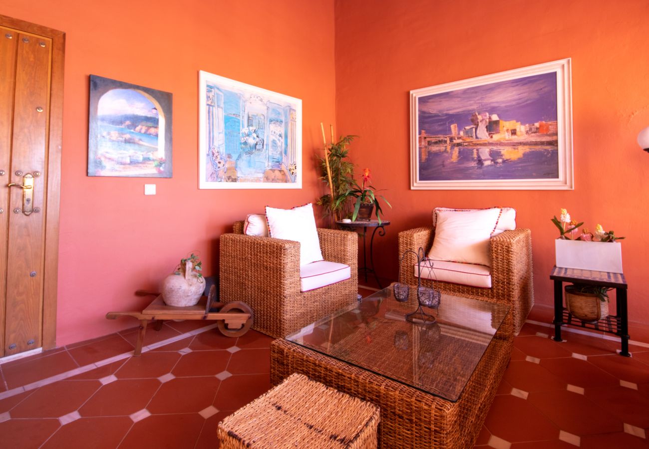 Apartment in Marbella - 3 Bedroom Penthouse Apartment in Elviria, close to sea