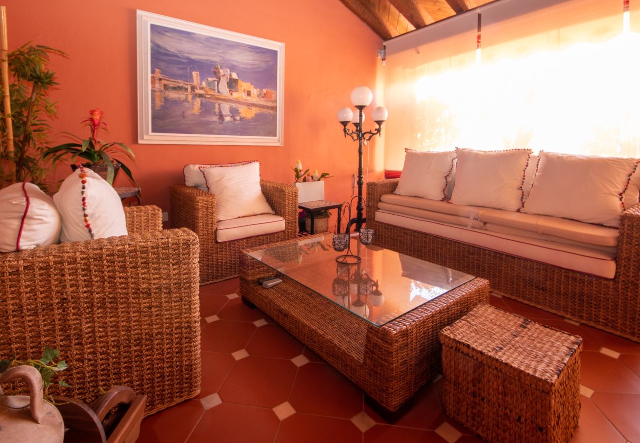 Apartment in Marbella - 3 Bedroom Penthouse Apartment in Elviria, close to sea