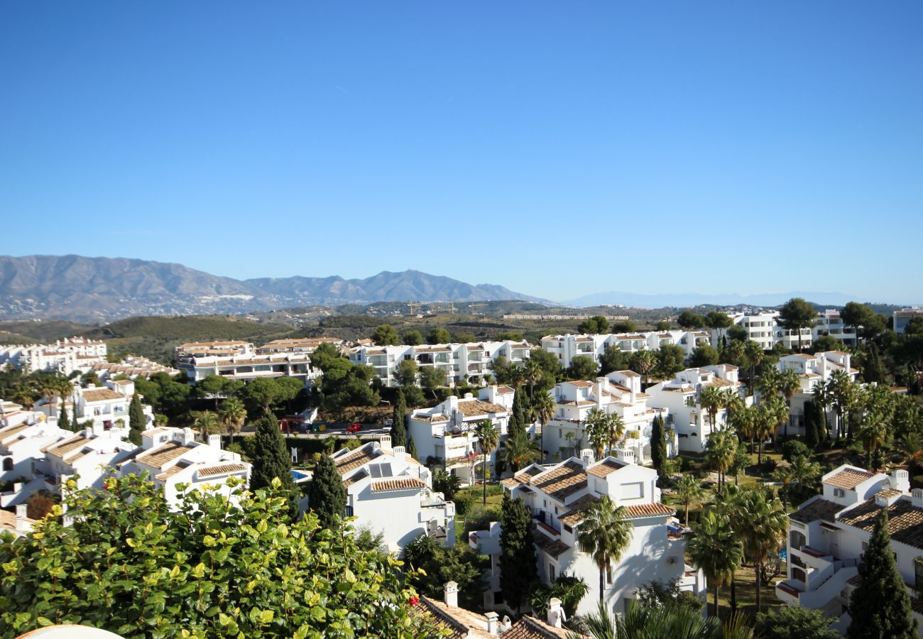 Apartment in Mijas Costa - Two Bedroom Ground Floor Apartment in Riviera del Sol