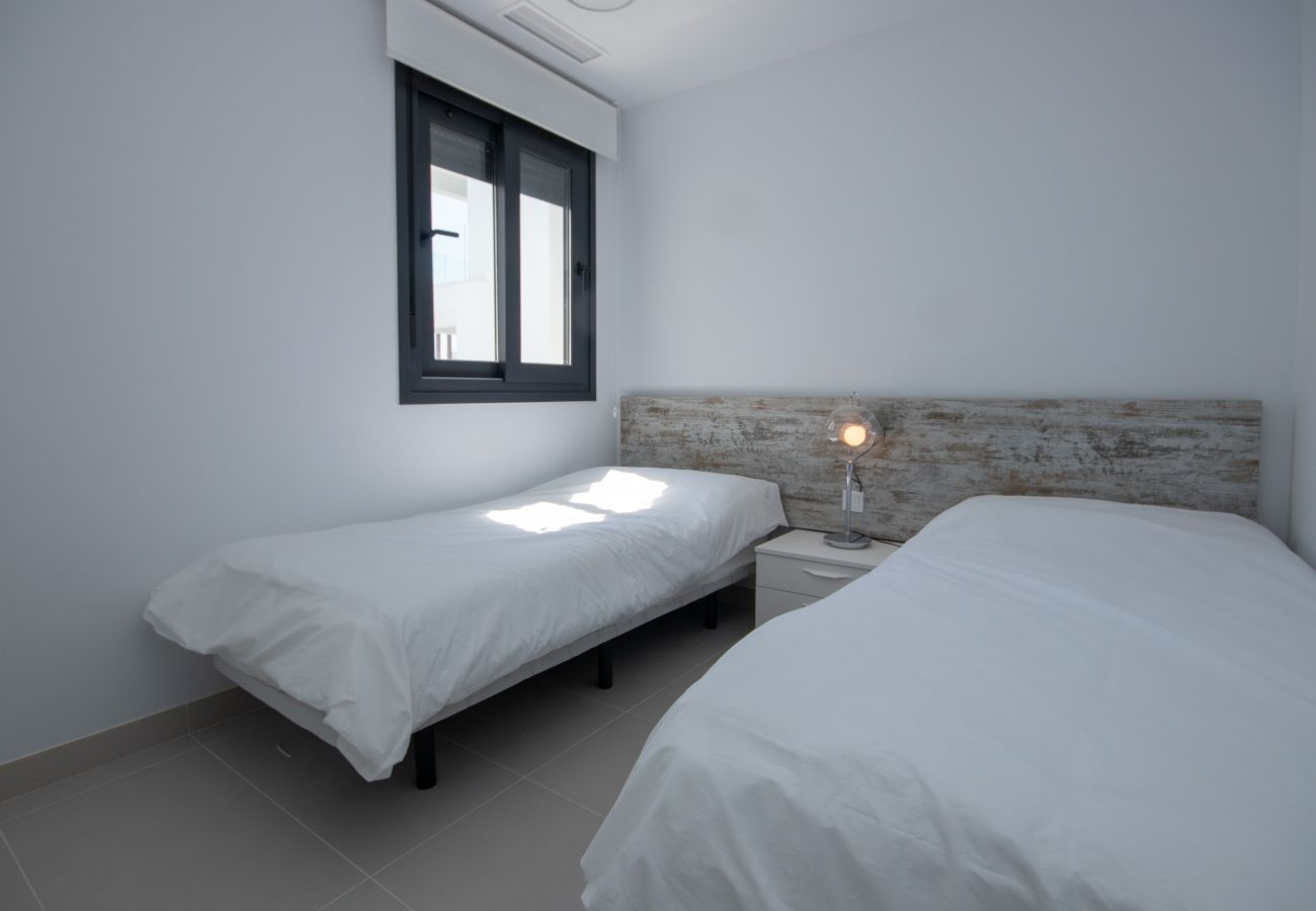 Apartment in Estepona - 3 Bedroom 1st Floor Apartment Cancelada Estepona