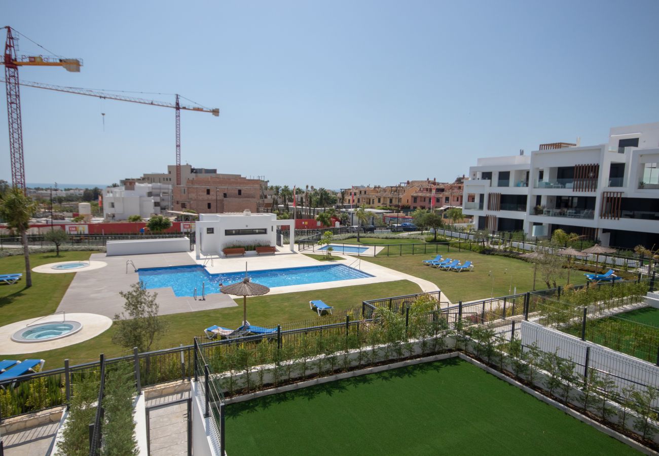 Apartment in Estepona - 3 Bedroom 1st Floor Apartment Cancelada Estepona