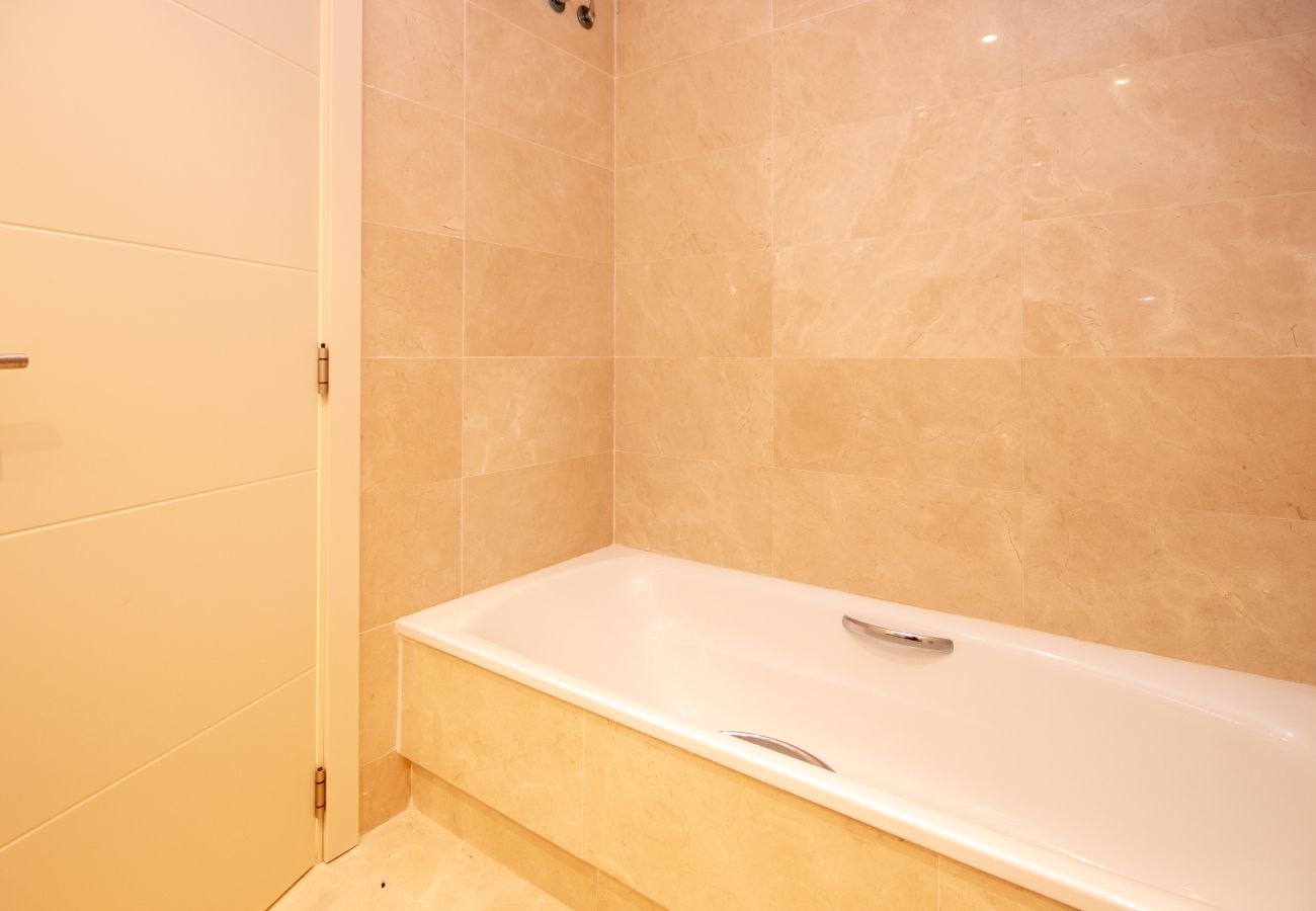 Apartment in Casares - 2 Bedroom  Apartment in Alcazaba Lagoon near Estepona