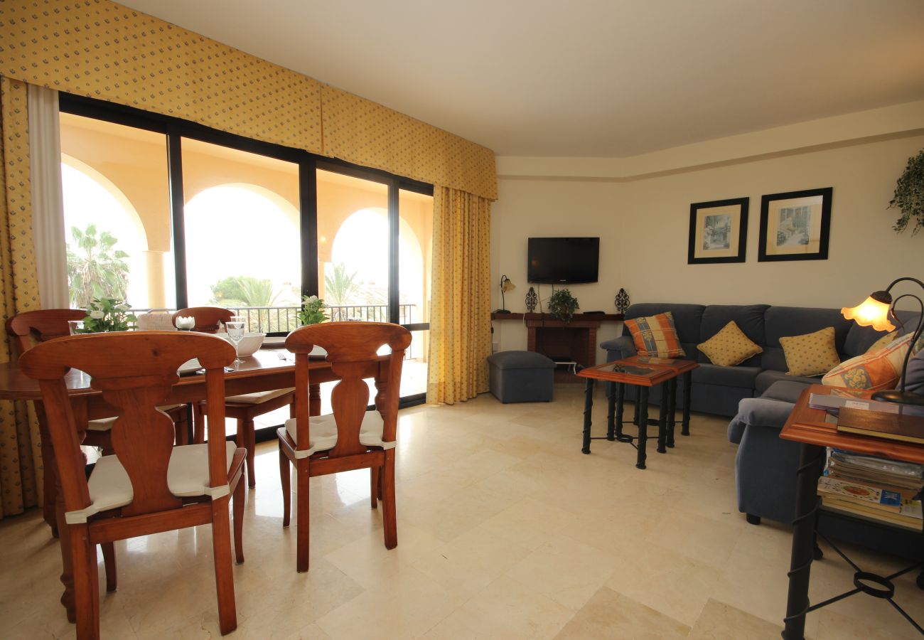Apartment in Mijas Costa - Two bedroom apartment Torrenueva in a popular complex just a short walk from the beach