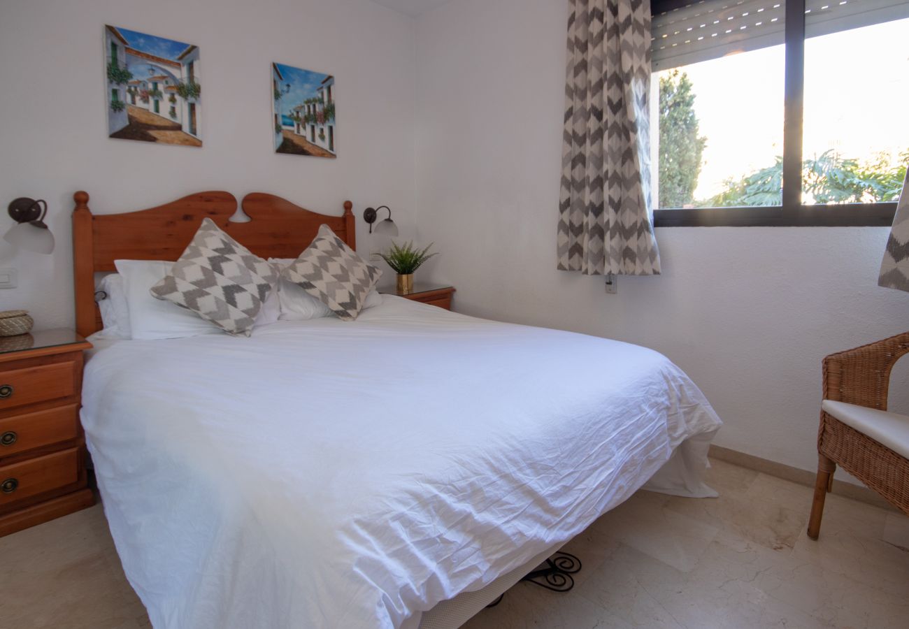 Apartment in Mijas Costa - Two bedroom apartment Torrenueva in a popular complex just a short walk from the beach