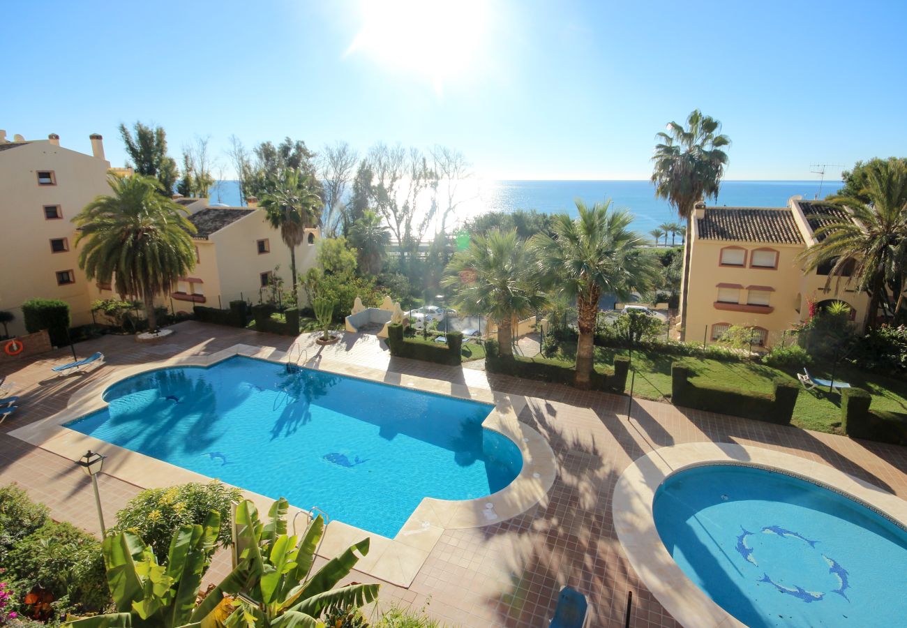 Apartment in Mijas Costa - Two bedroom apartment Torrenueva in a popular complex just a short walk from the beach