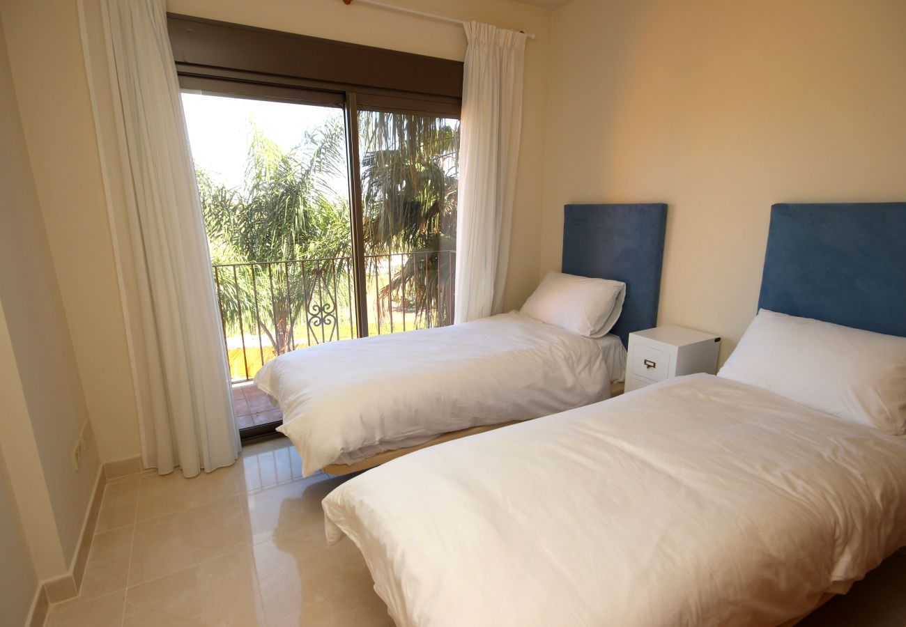 Apartment in Estepona - 2 Bedroom Apartment with Sea Views