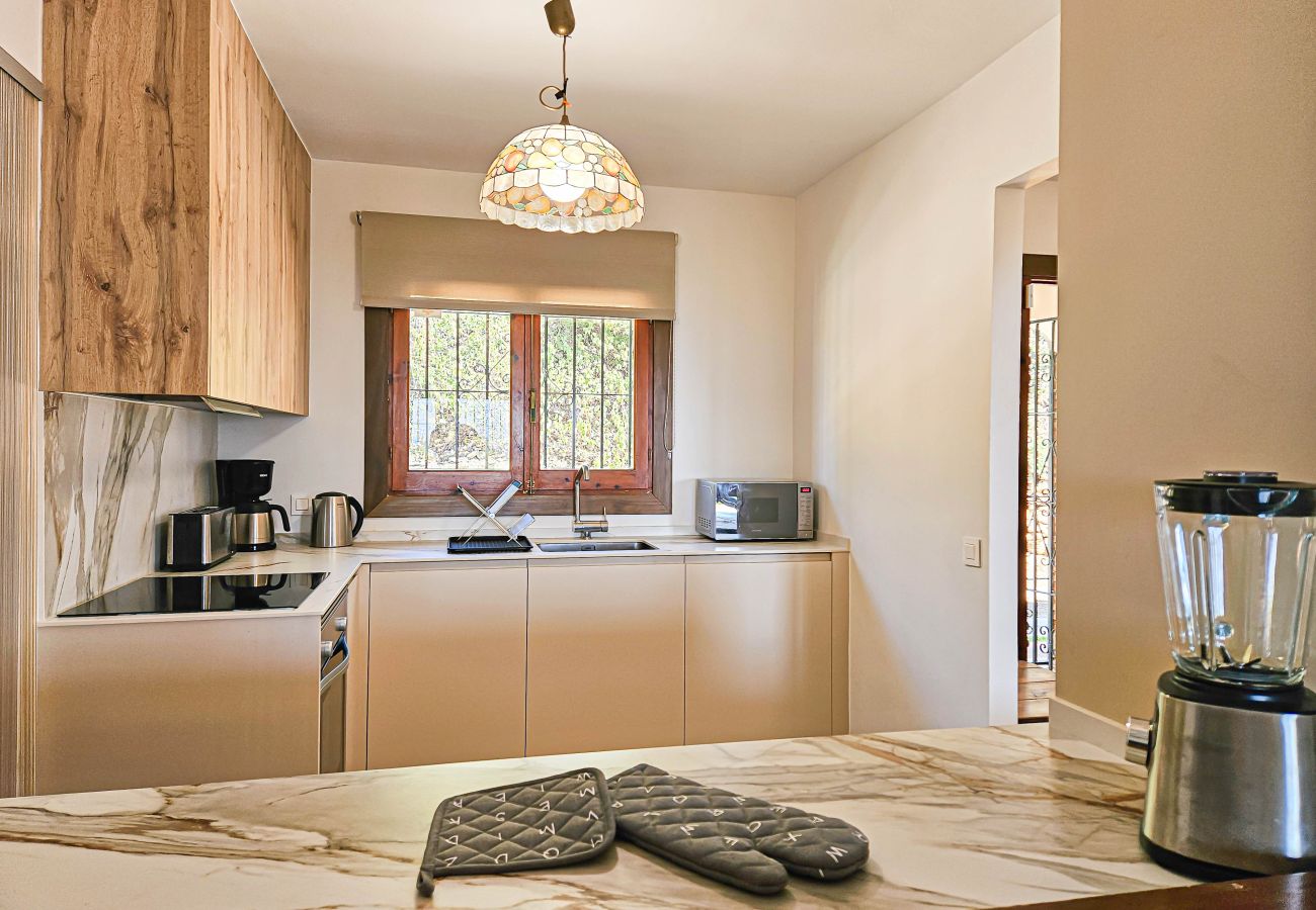 Villa in Mijas Costa - Three bedroom villa in Calahonda