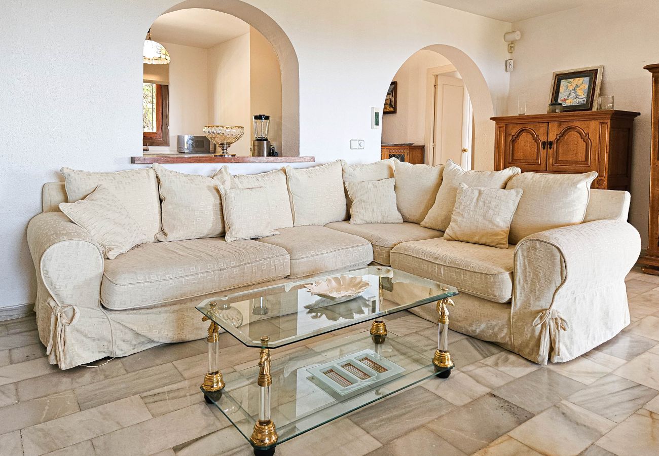 Villa in Mijas Costa - Three bedroom villa in Calahonda