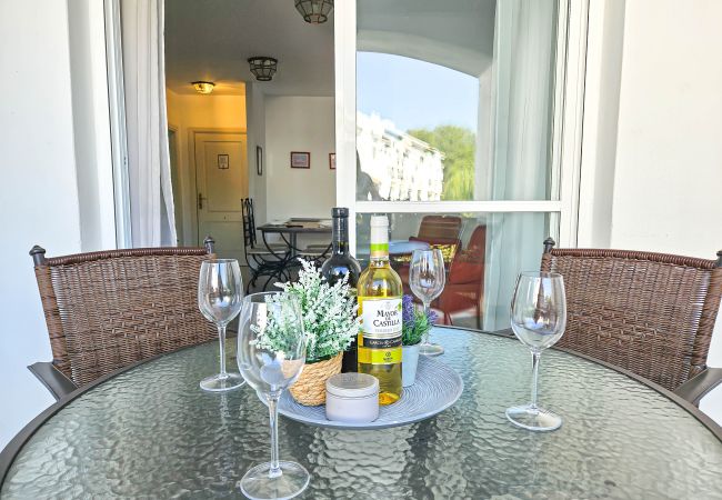 Apartment in Puerto Banus - Two bedroom apartment in Puerto Banus Apartment in Puerto Banus - Two bedroom apartment in Puerto Banus