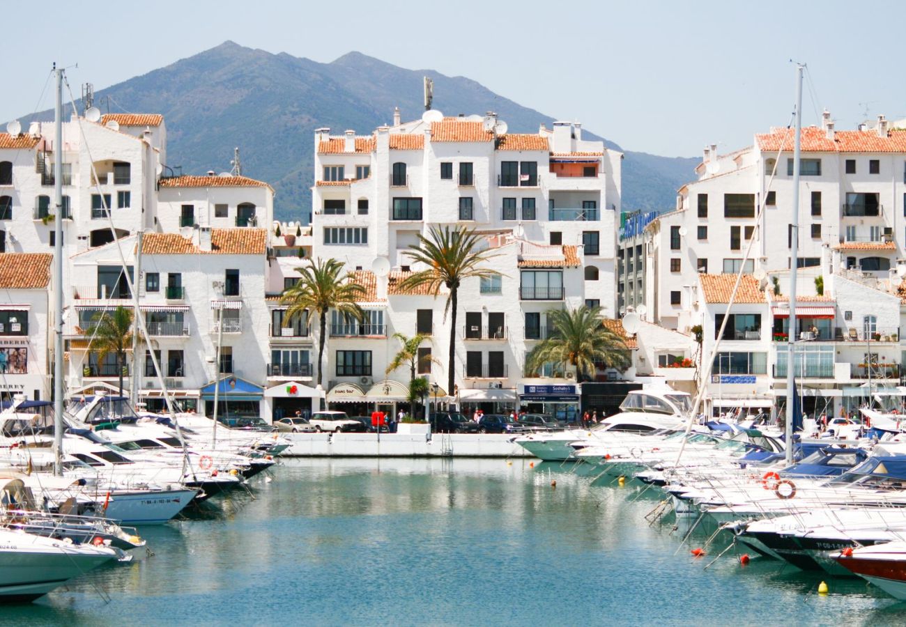 Apartment in Puerto Banus - Two bedroom apartment in Puerto Banus
