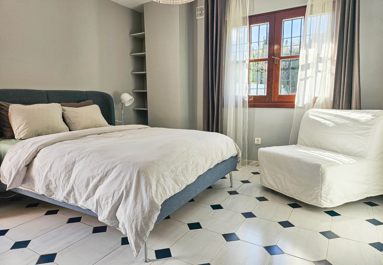 Villa in Mijas Costa - Four bedroom villa with private pool