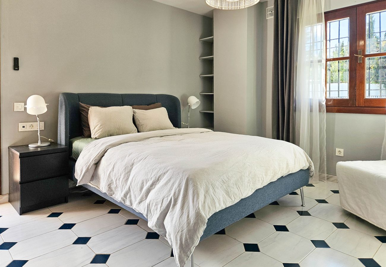 Villa in Mijas Costa - Four bedroom villa with private pool