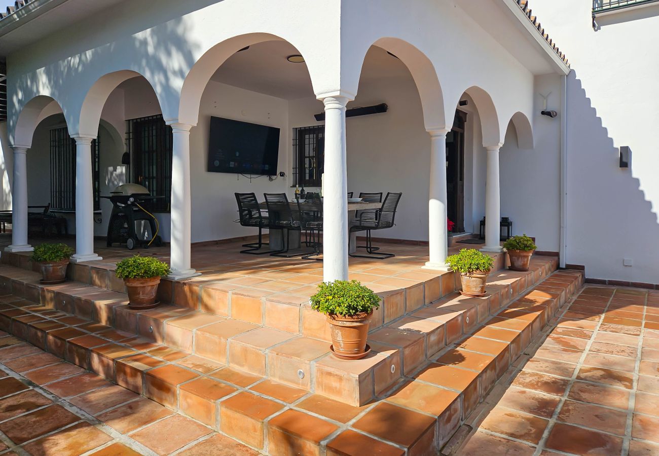 Villa in Mijas Costa - Four bedroom villa with private pool