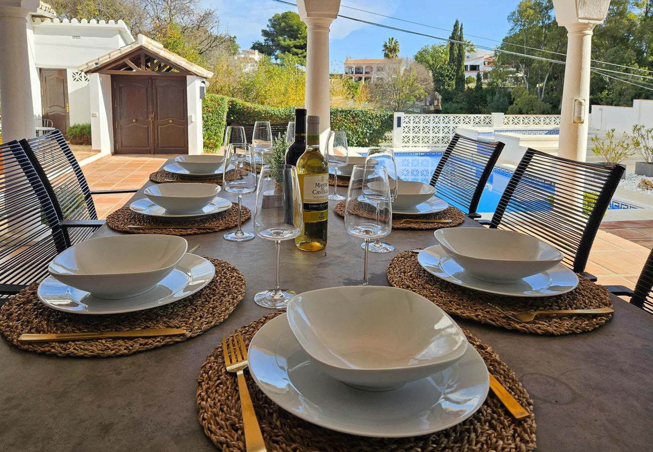 Villa in Mijas Costa - Four bedroom villa with private pool