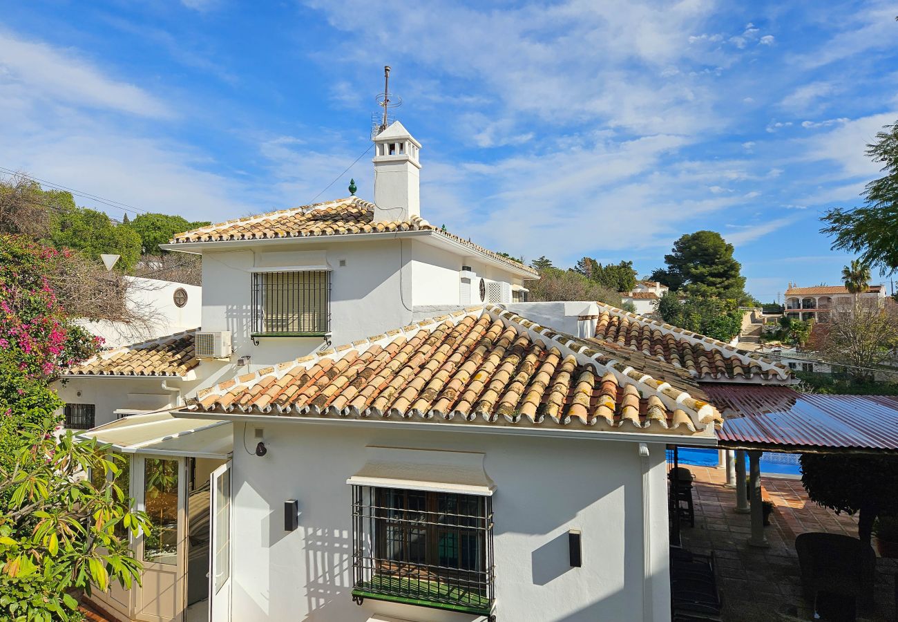 Villa in Mijas Costa - Four bedroom villa with private pool