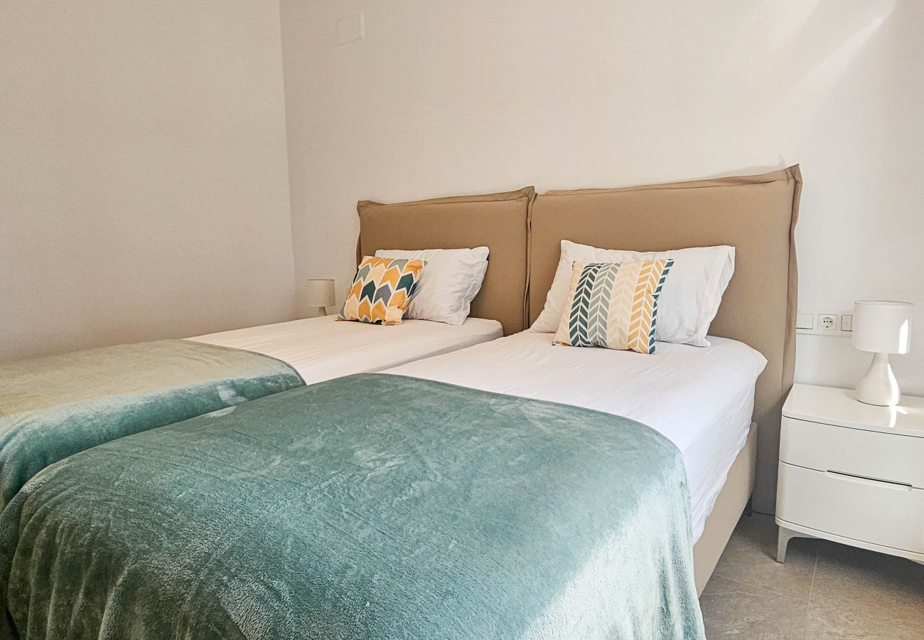 Apartment in Estepona - Two bedroom apartment in Sunny Golf, Estepona