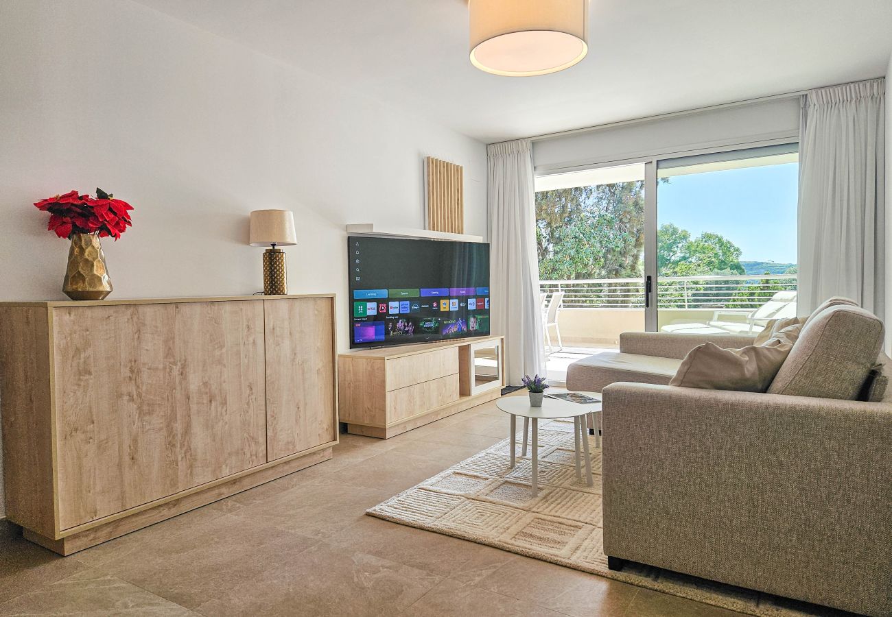 Apartment in Estepona - Two bedroom apartment in Sunny Golf, Estepona