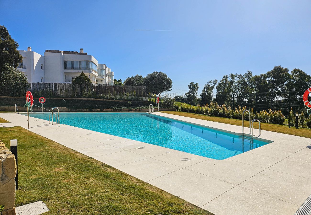 Apartment in Estepona - Two bedroom apartment in Sunny Golf, Estepona
