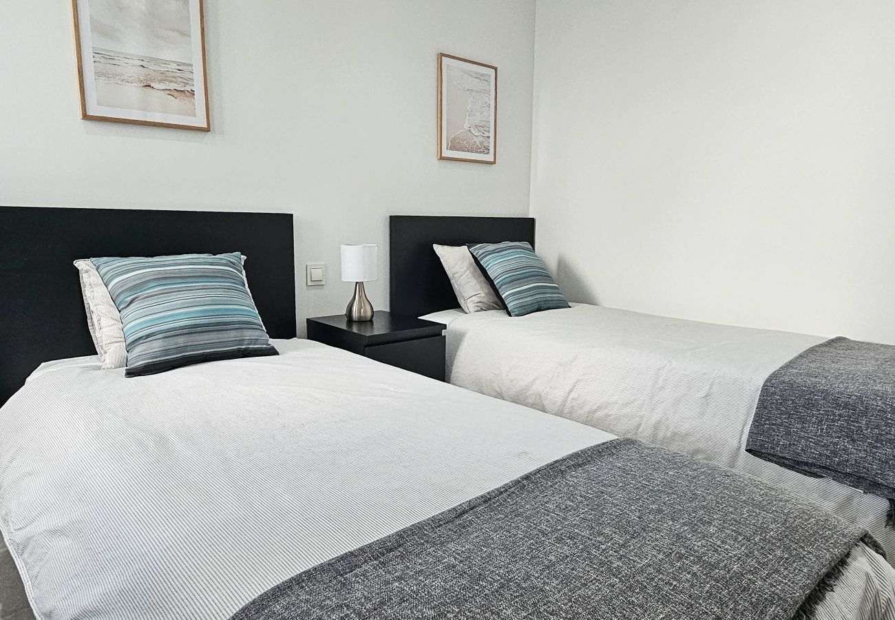 Apartment in La Cala de Mijas - 2nd floor Large Terrace & Pool views Casa Banderas