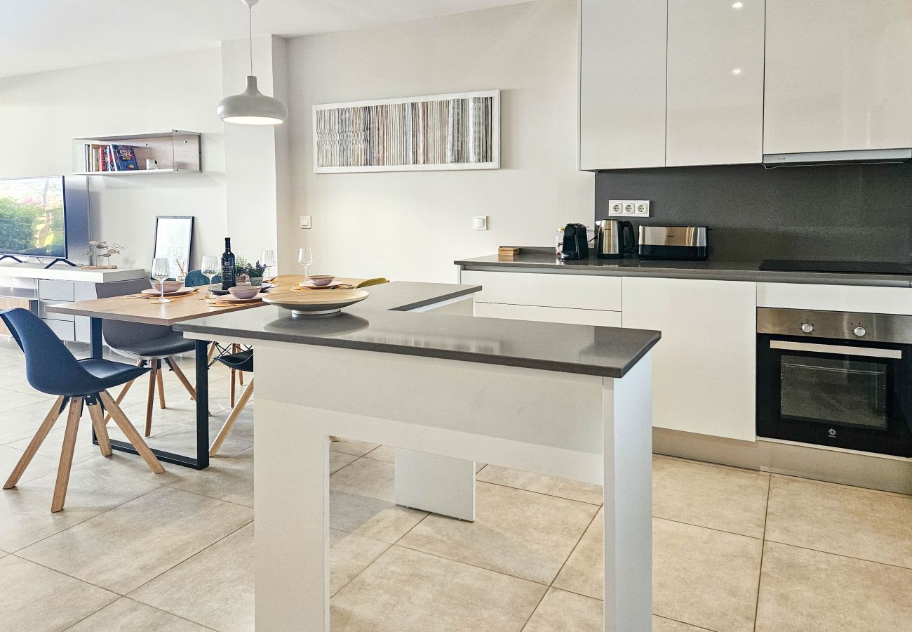 Apartment in La Cala de Mijas - Two bedroom pool front apartment