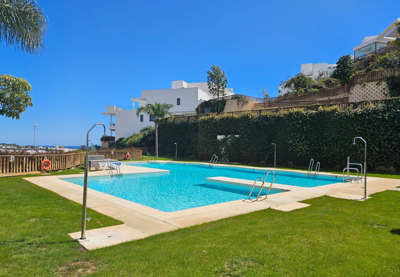 Apartment in La Cala de Mijas - Two bedroom pool front apartment