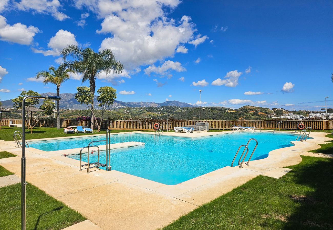 Apartment in La Cala de Mijas - Two bedroom pool front apartment