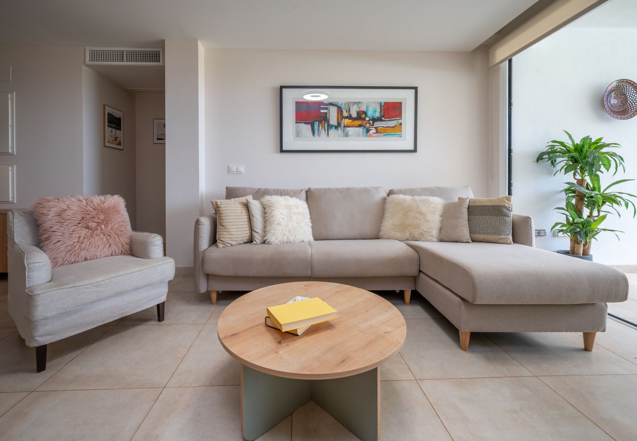 Apartment in La Cala de Mijas - Two bedroom pool front apartment