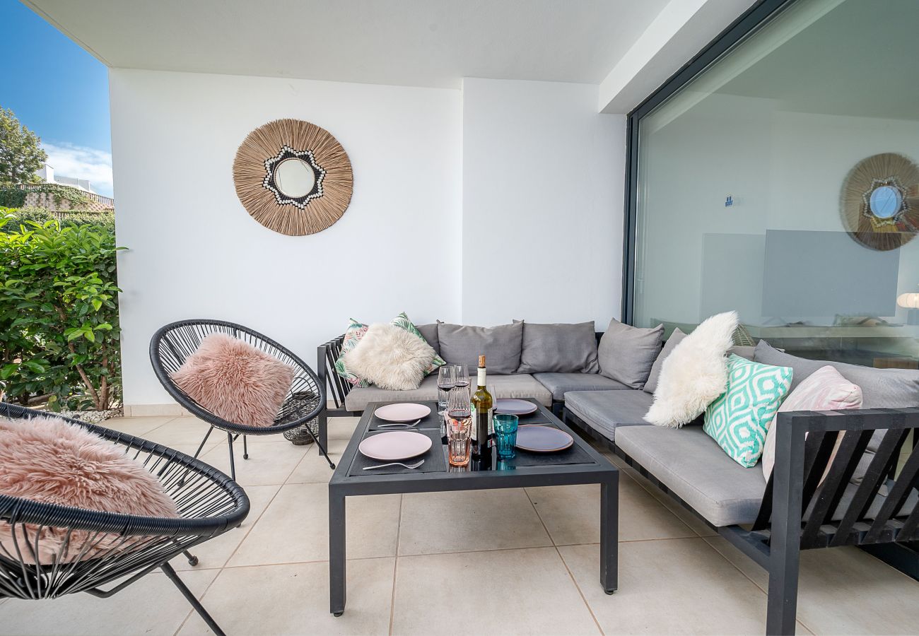 Apartment in La Cala de Mijas - Two bedroom pool front apartment