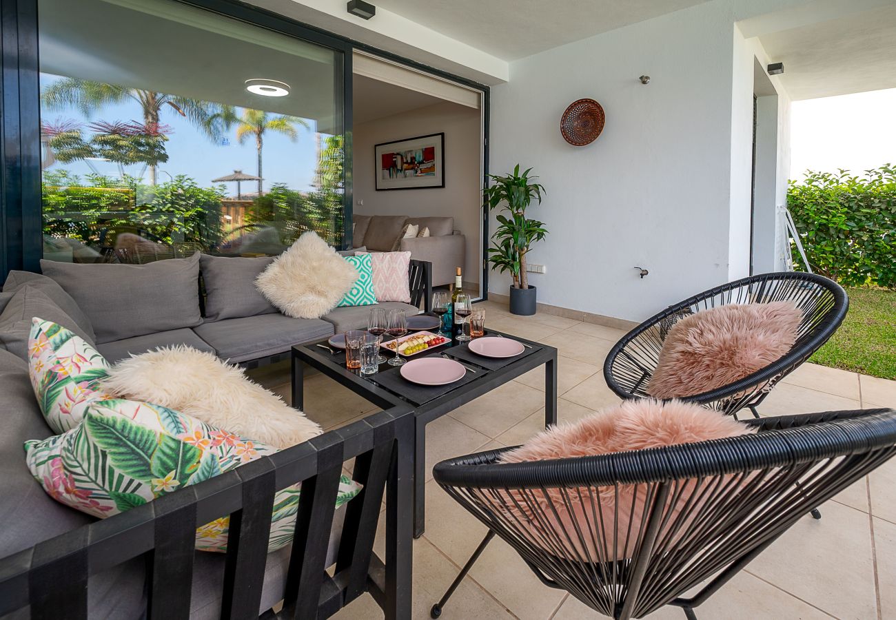Apartment in La Cala de Mijas - Two bedroom pool front apartment
