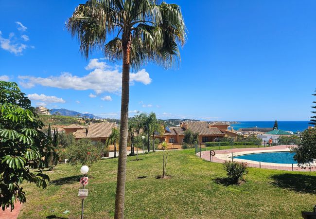 Apartment in Mijas Costa - Near the beach w/pool & sea views Jardine Botanico