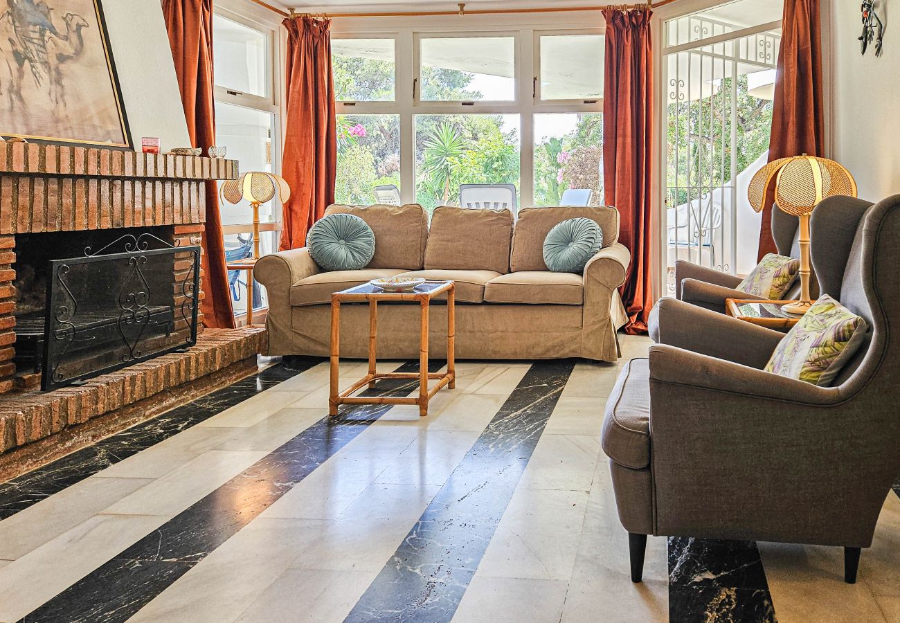 Apartment in Mijas Costa - Two bedroom garden apartment