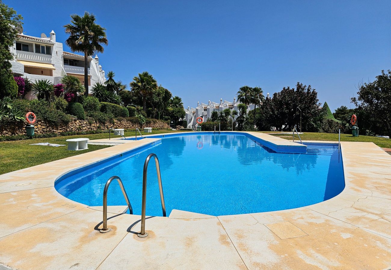 Apartment in Mijas Costa - Two bedroom garden apartment