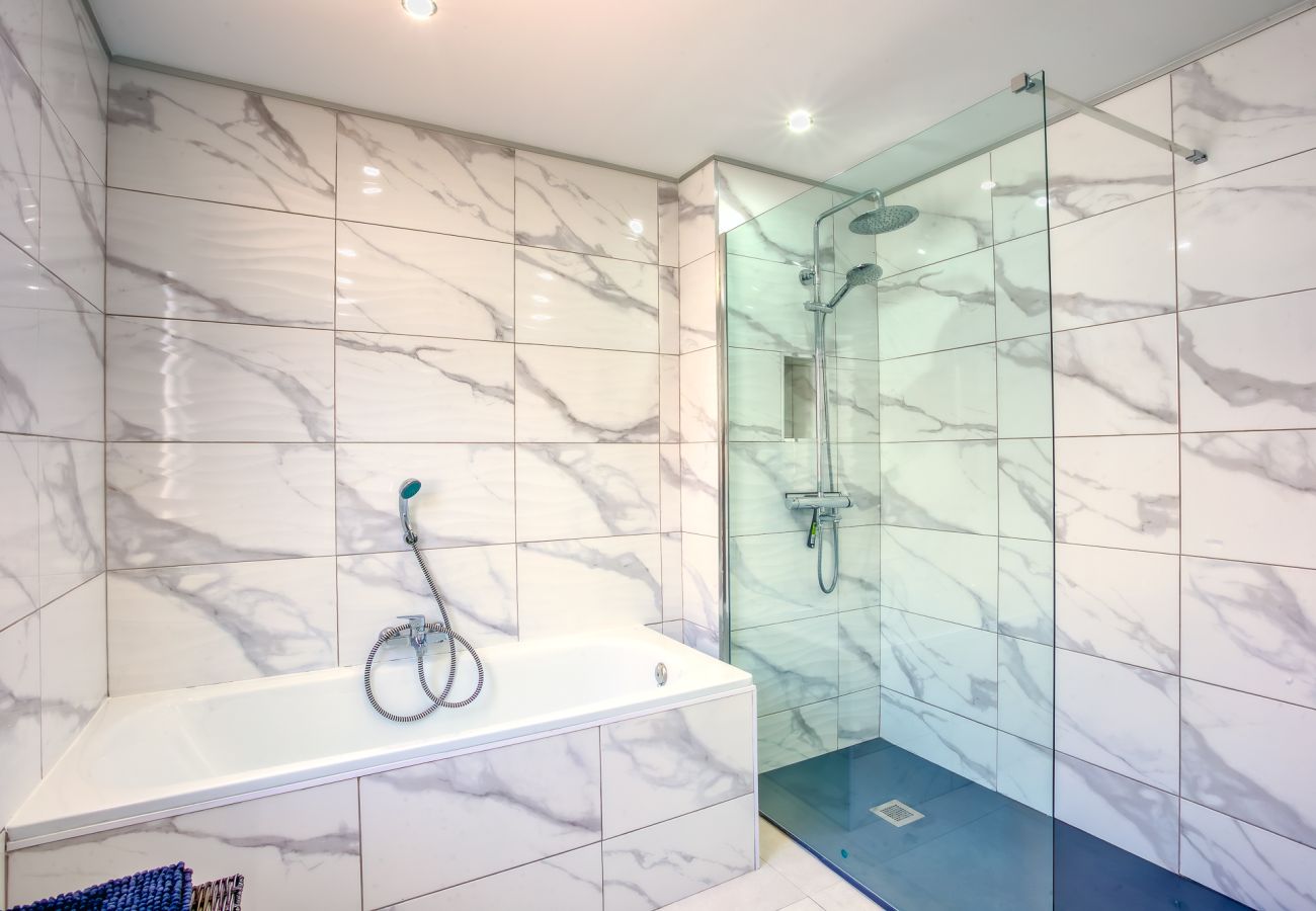 Terraced House in La Cala de Mijas - Luxury 3 bedroom beachfront townhouse