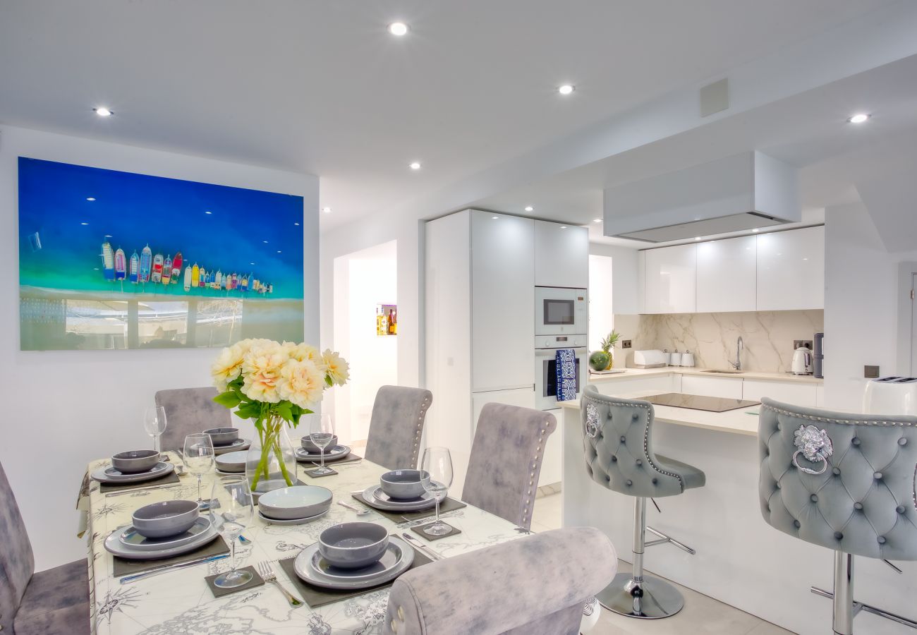 Terraced House in La Cala de Mijas - Luxury 3 bedroom beachfront townhouse