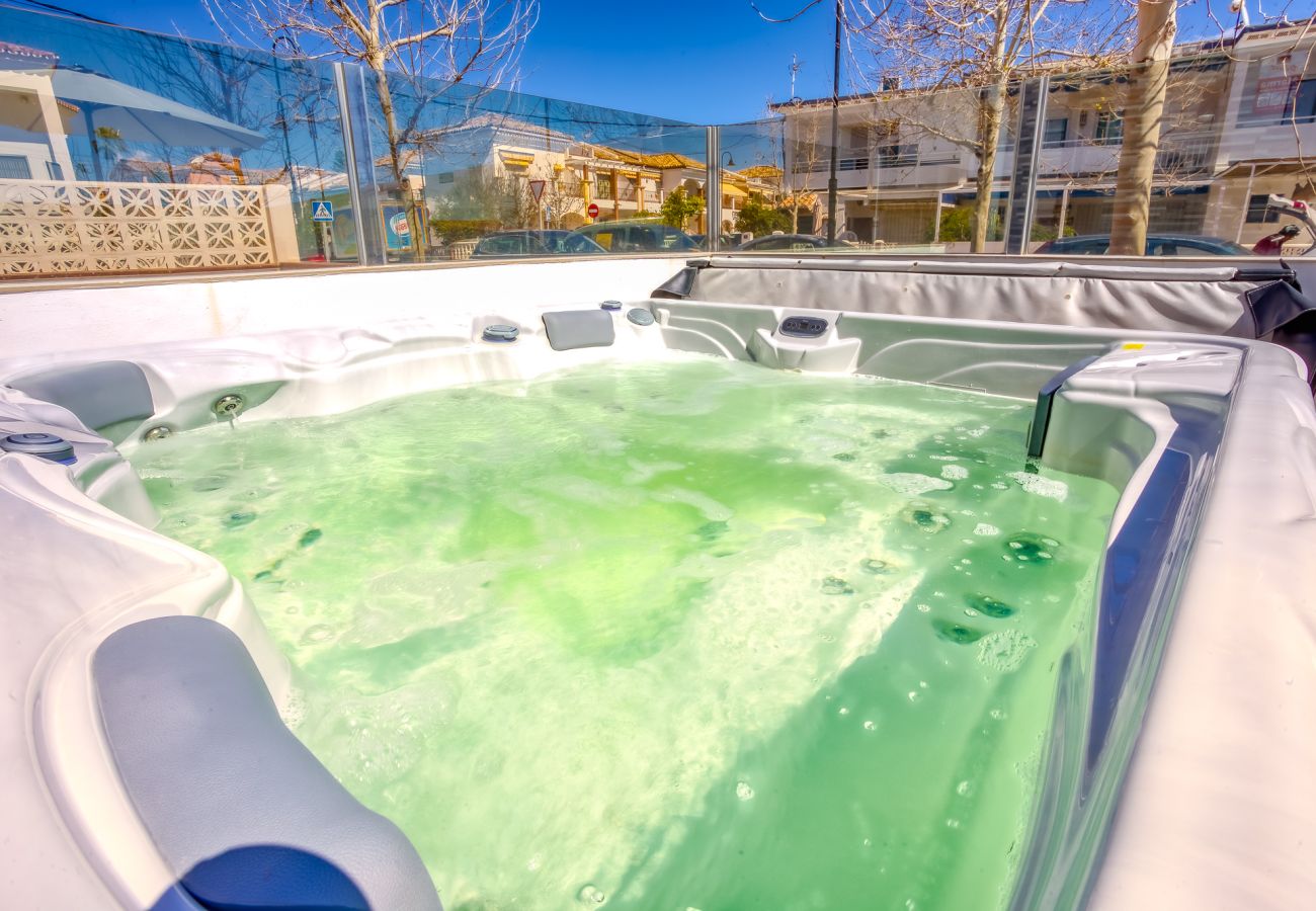 Terraced House in La Cala de Mijas - Luxury 3 bedroom beachfront townhouse