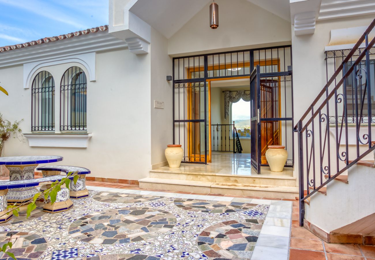 Villa in Mijas Costa - Casa Lorraine, 4 bedroom villa, private pool