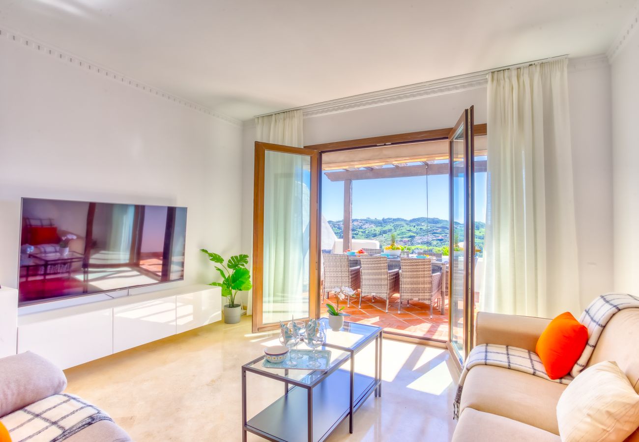 Apartment in Mijas Costa - 3 bedroom penthouse apartment, Mijas Golf