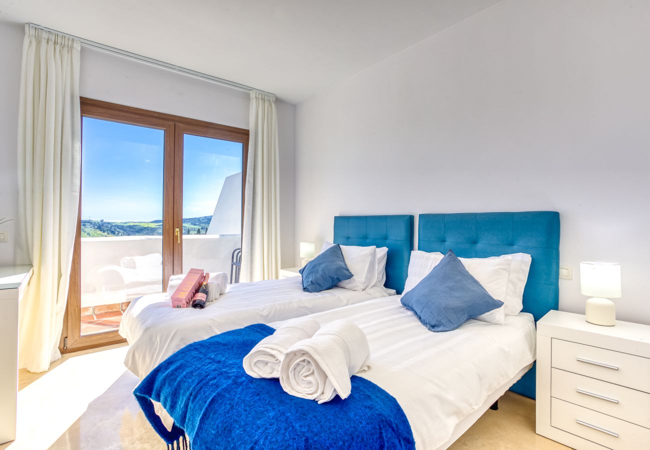 Apartment in Mijas Costa - 3 bedroom penthouse apartment, Mijas Golf