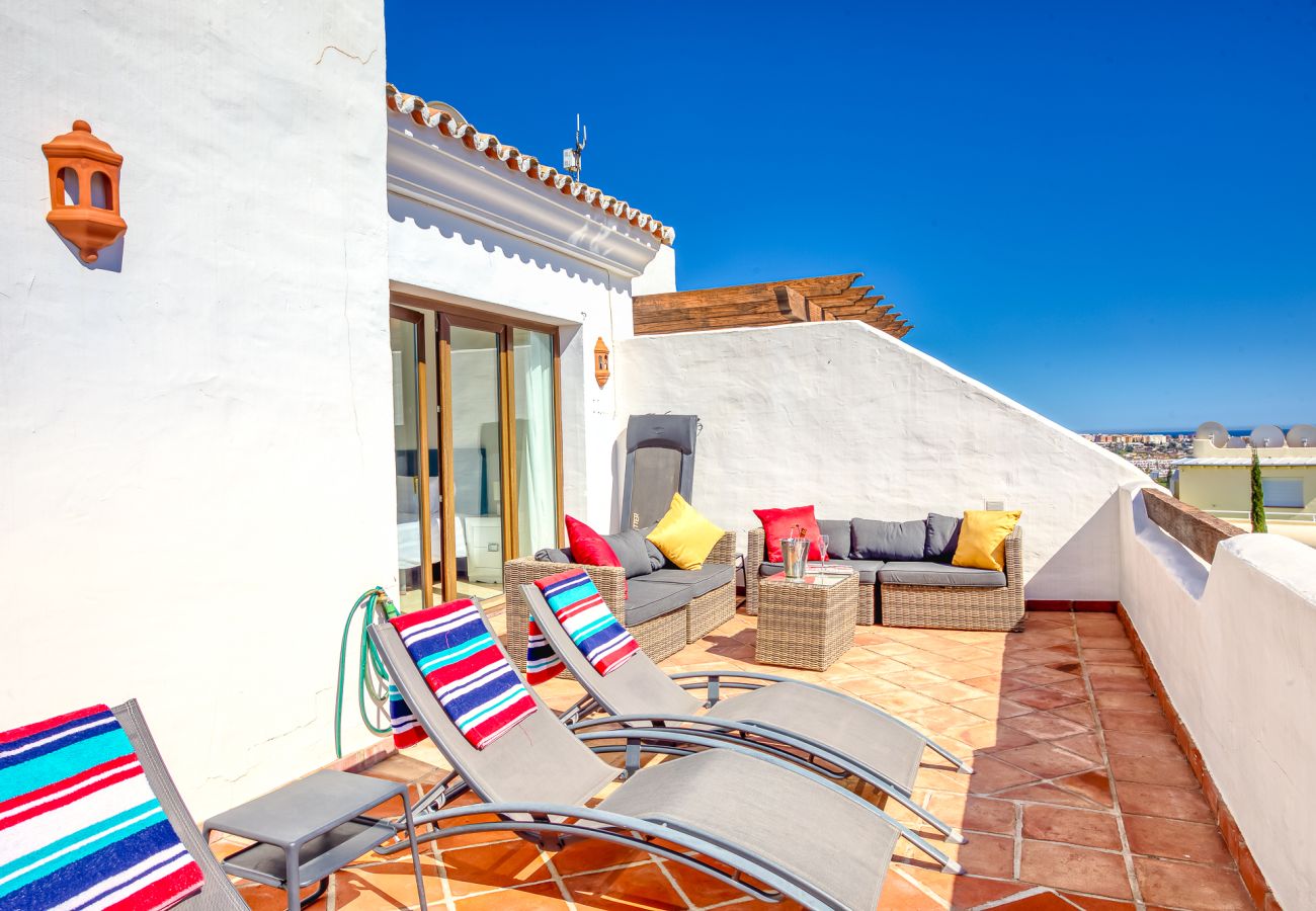 Apartment in Mijas Costa - 3 bedroom penthouse apartment, Mijas Golf