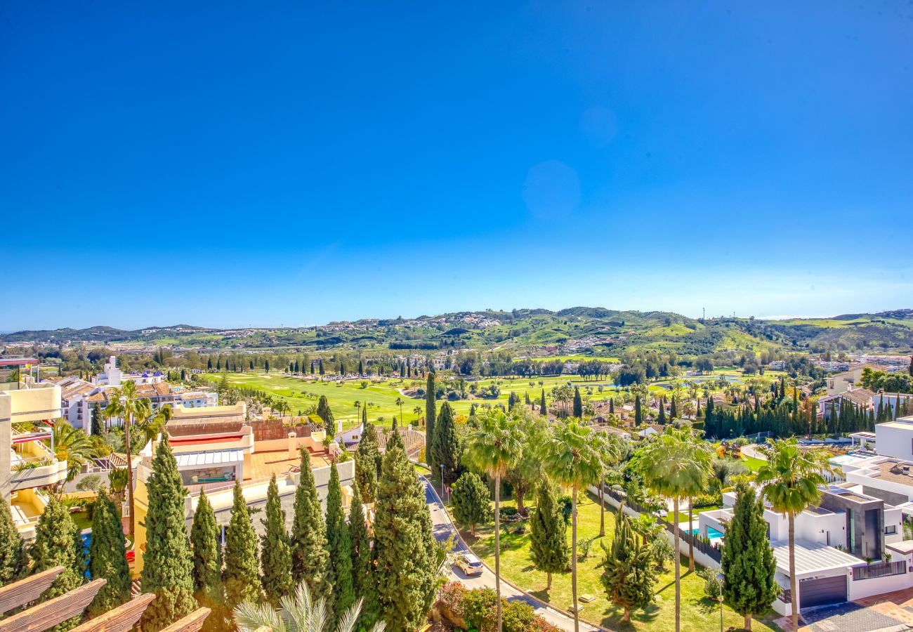 Apartment in Mijas Costa - 3 bedroom penthouse apartment, Mijas Golf