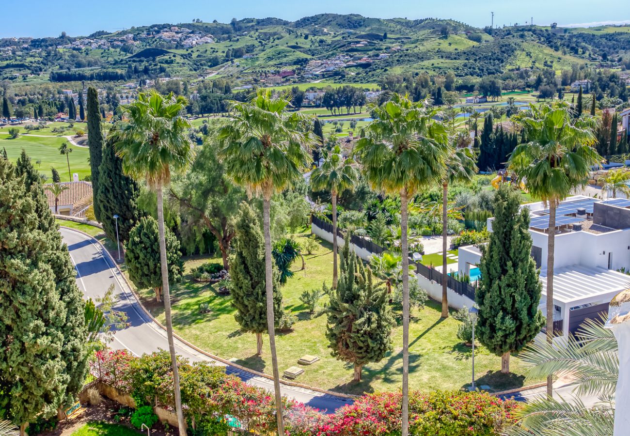 Apartment in Mijas Costa - 3 bedroom penthouse apartment, Mijas Golf