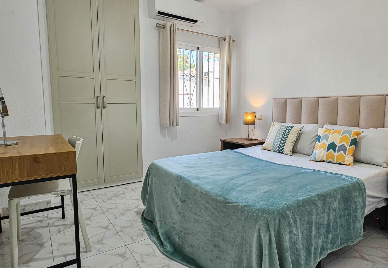 Villa in Mijas Costa - Villa with private pool, prime location in Riviera del Sol