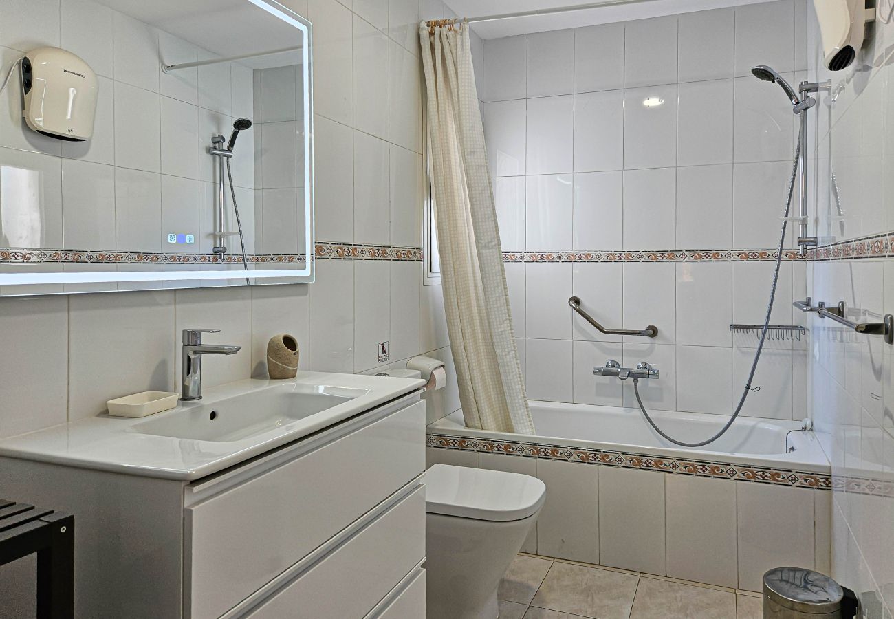 Villa in Mijas Costa - Villa with private pool, prime location in Riviera del Sol