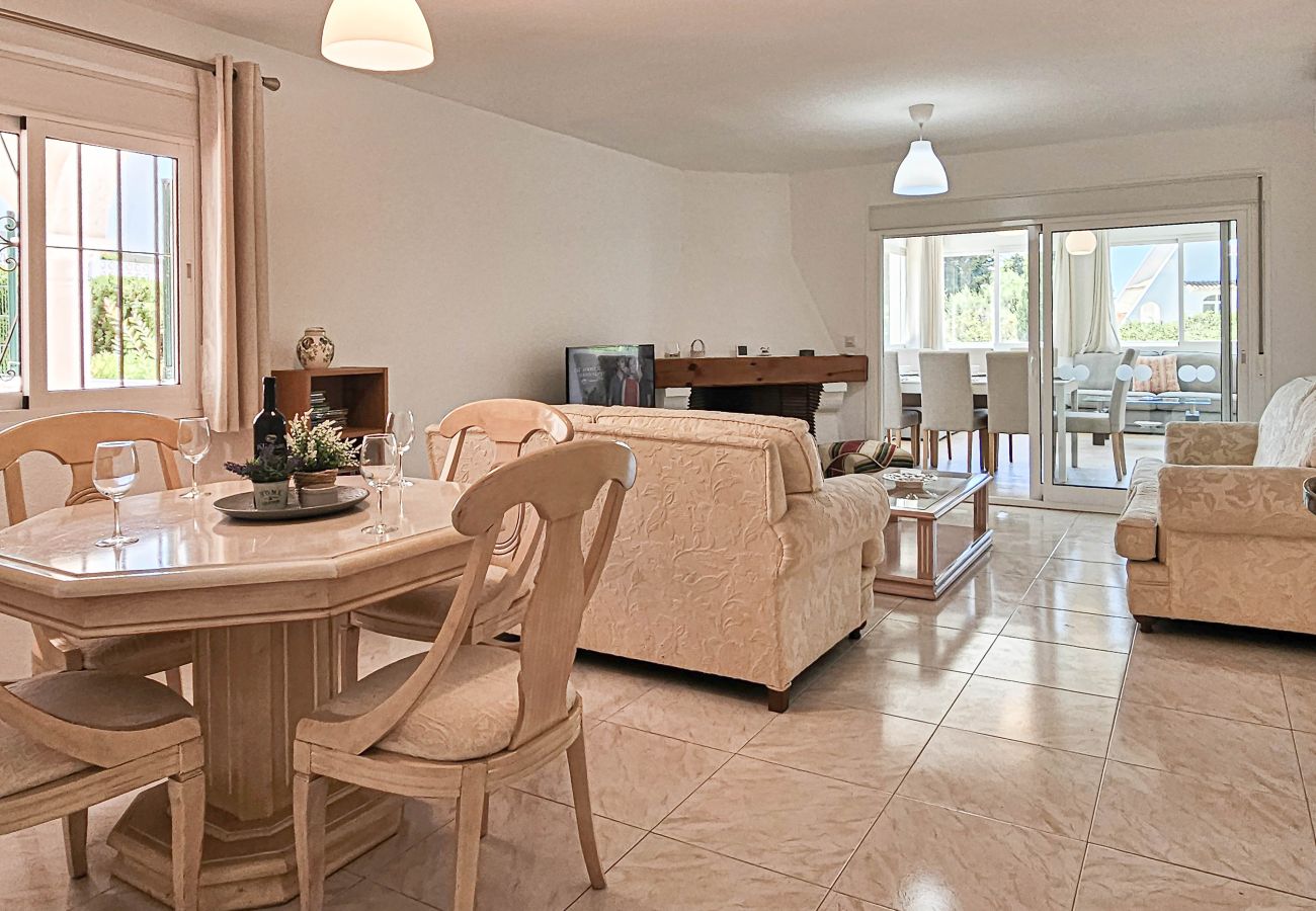 Villa in Mijas Costa - Villa with private pool, prime location in Riviera del Sol