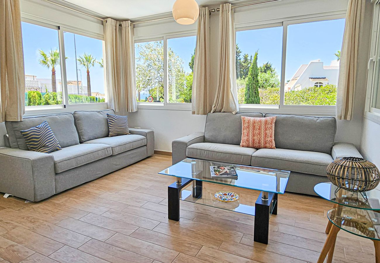 Villa in Mijas Costa - Villa with private pool, prime location in Riviera del Sol