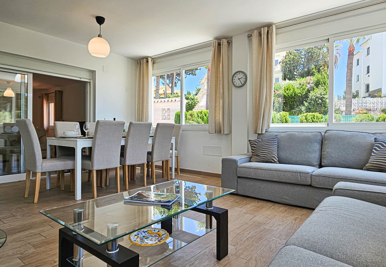 Villa in Mijas Costa - Villa with private pool, prime location in Riviera del Sol